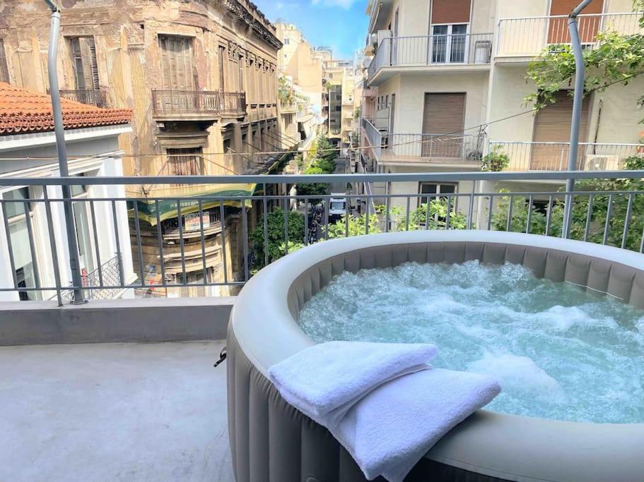 Openair Hot Tub/Big Balcony/Great Boutique Apt 雅典 外观 照片