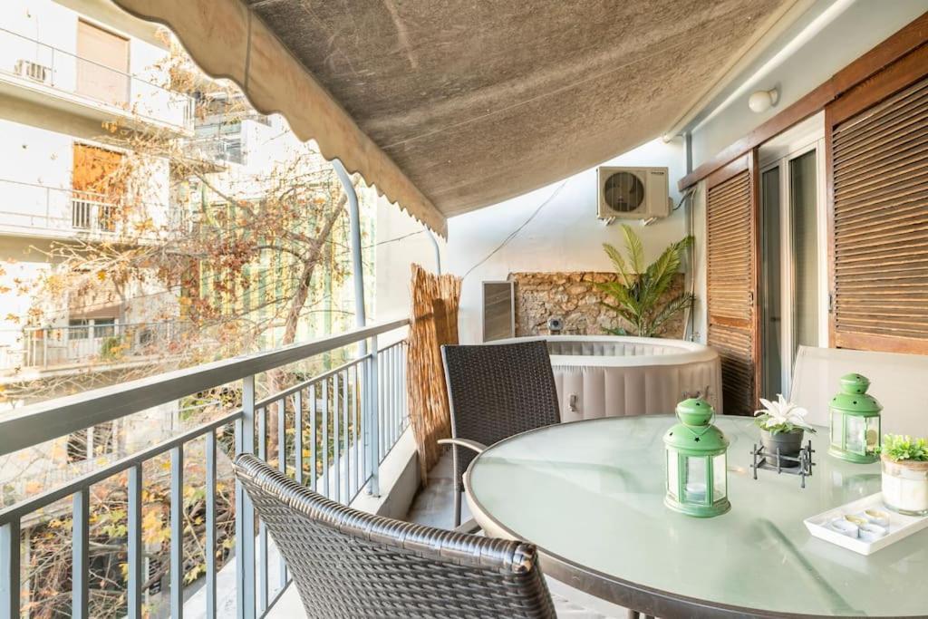 Openair Hot Tub/Big Balcony/Great Boutique Apt 雅典 外观 照片
